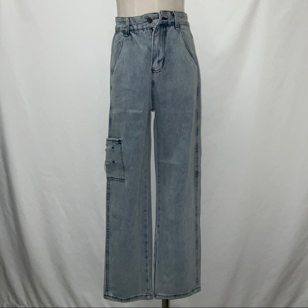 high-waisted light washed blue denim jeans